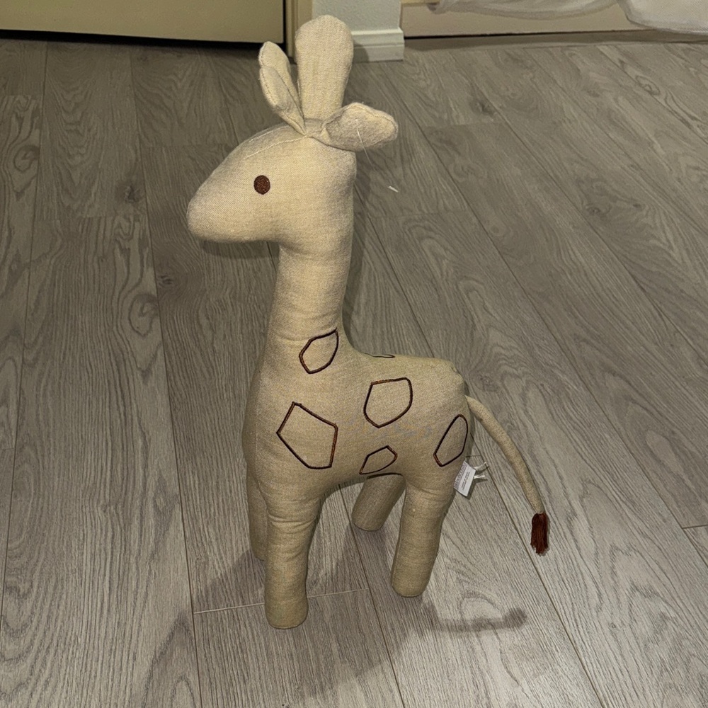 Restoration Hardware Baby and Child CHAMBRAY GIRAFFE - NATURAL. Display use. - Picture 3 of 5